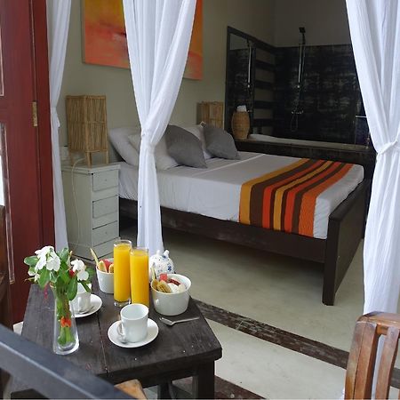 Lake House Hikka Hikkaduwa Ngoại thất bức ảnh