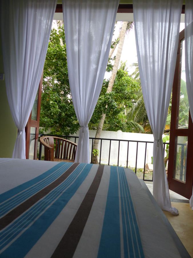 Lake House Hikka Hikkaduwa Ngoại thất bức ảnh