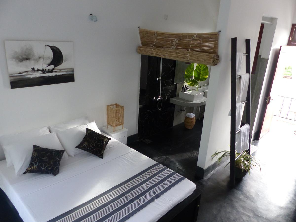 Lake House Hikka Hikkaduwa Ngoại thất bức ảnh