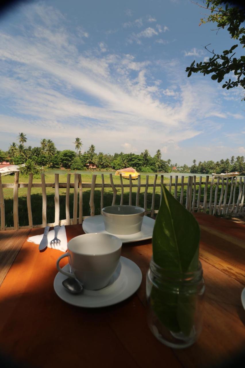Lake House Hikka Hikkaduwa Ngoại thất bức ảnh
